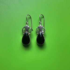 [Vintage] Sterling Silver and Black Onyx Earrings